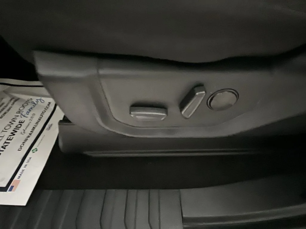Used 2020 Black Ford  image 16
