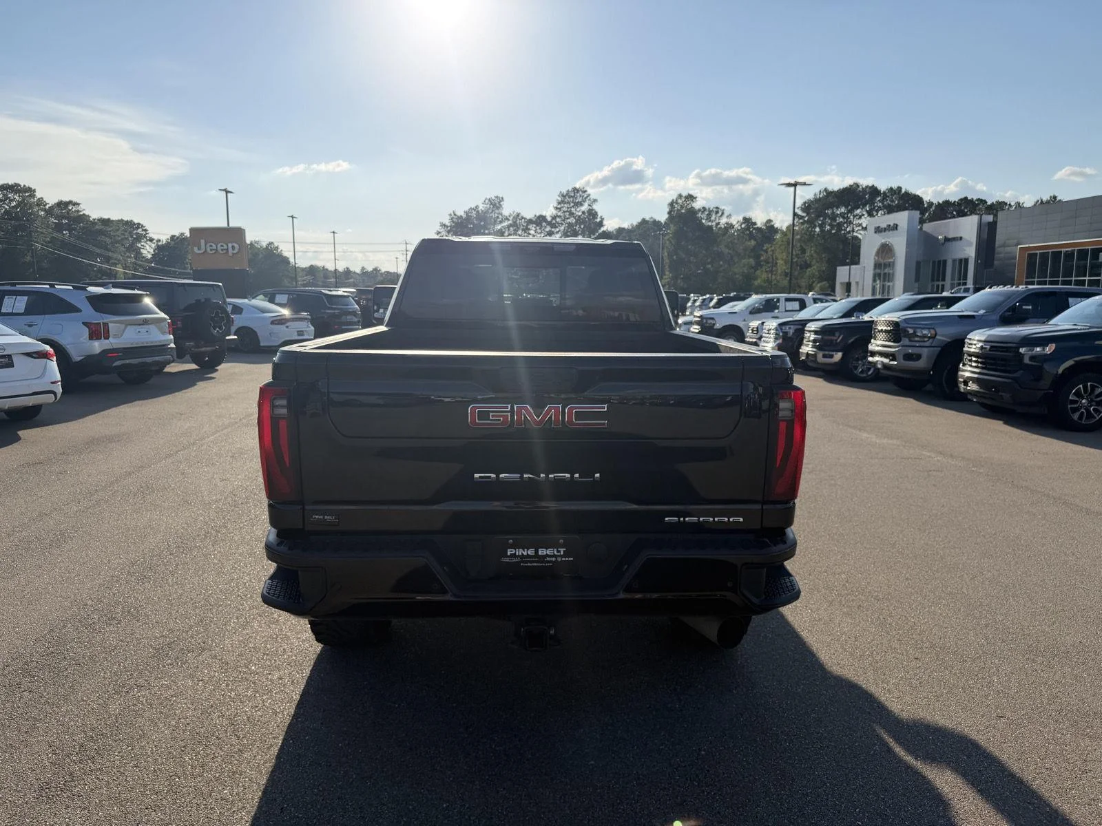 Used 2025 Onyx Black GMC Denali image 5