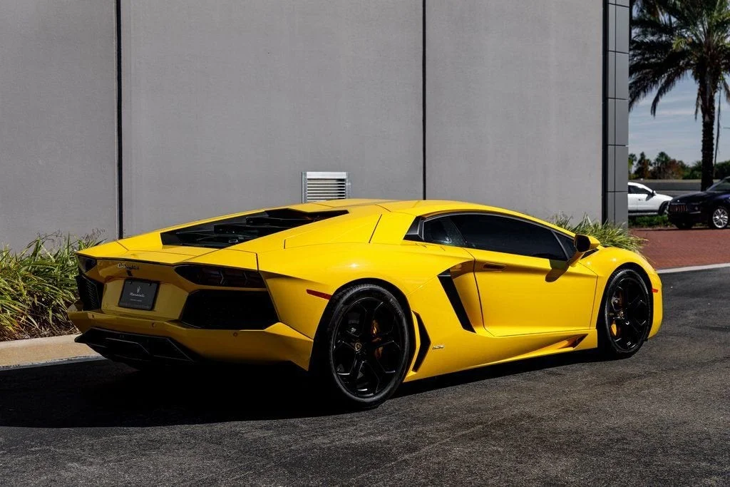 Used 2014 Giallo Evros Lamborghini LP700-4 image 5