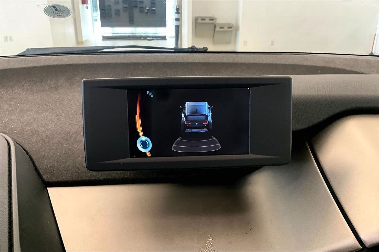 Used 2017 Platinum Silver w/BMW i Frozen Blue Accent BMW  image 24