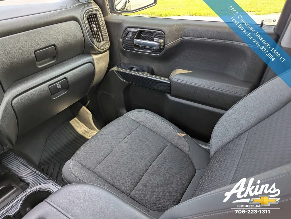 Used 2022 Black Chevrolet LT Trail Boss image 16