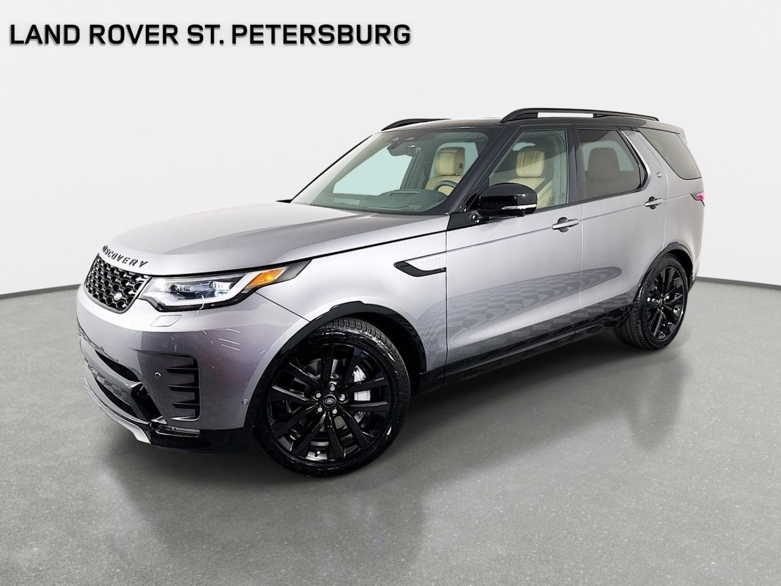 Used 2026 Gray Land Rover Dynamic SE image 1