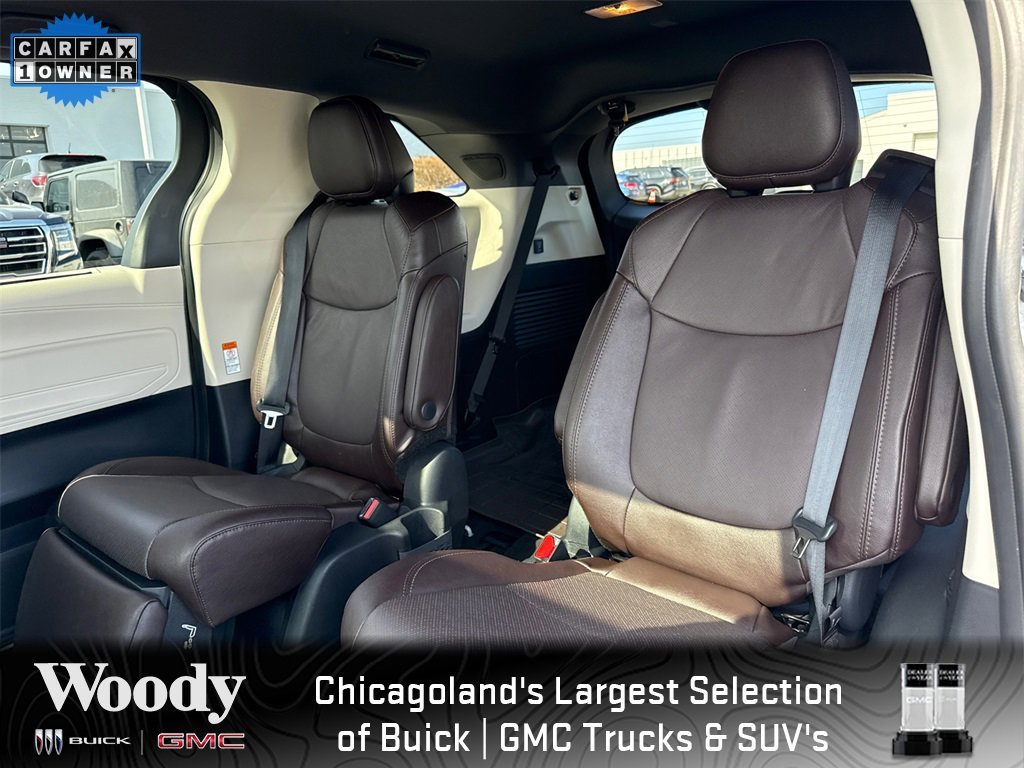 2023 TOYOTA SIENNA - Image 29