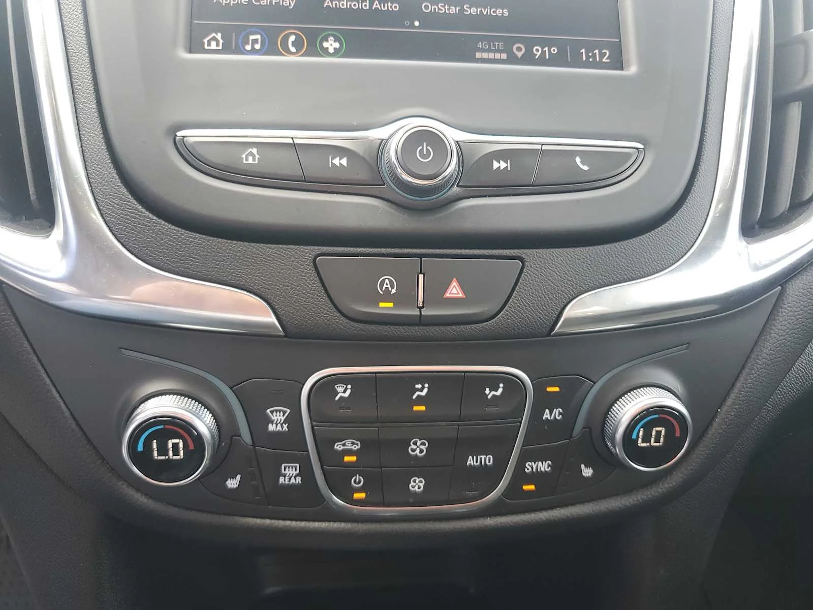Used 2024 Summit White Chevrolet LT image 24