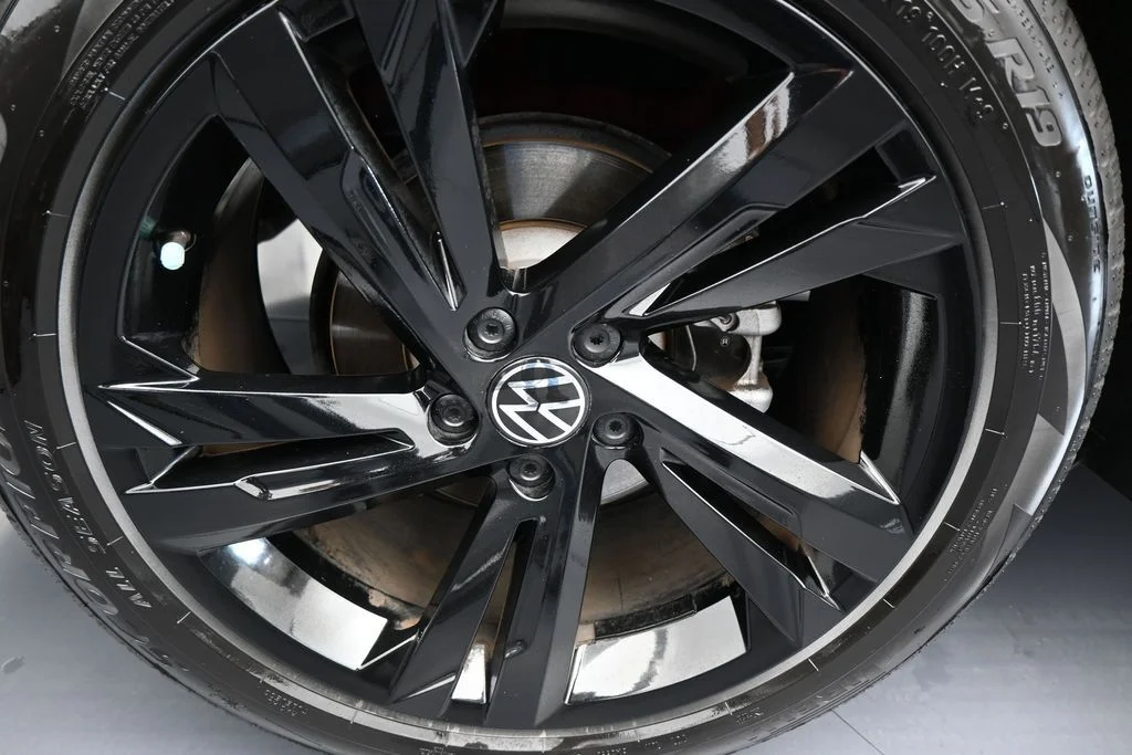 Used 2024 Red Metallic Volkswagen 2.0T SE R-Line Black image 44