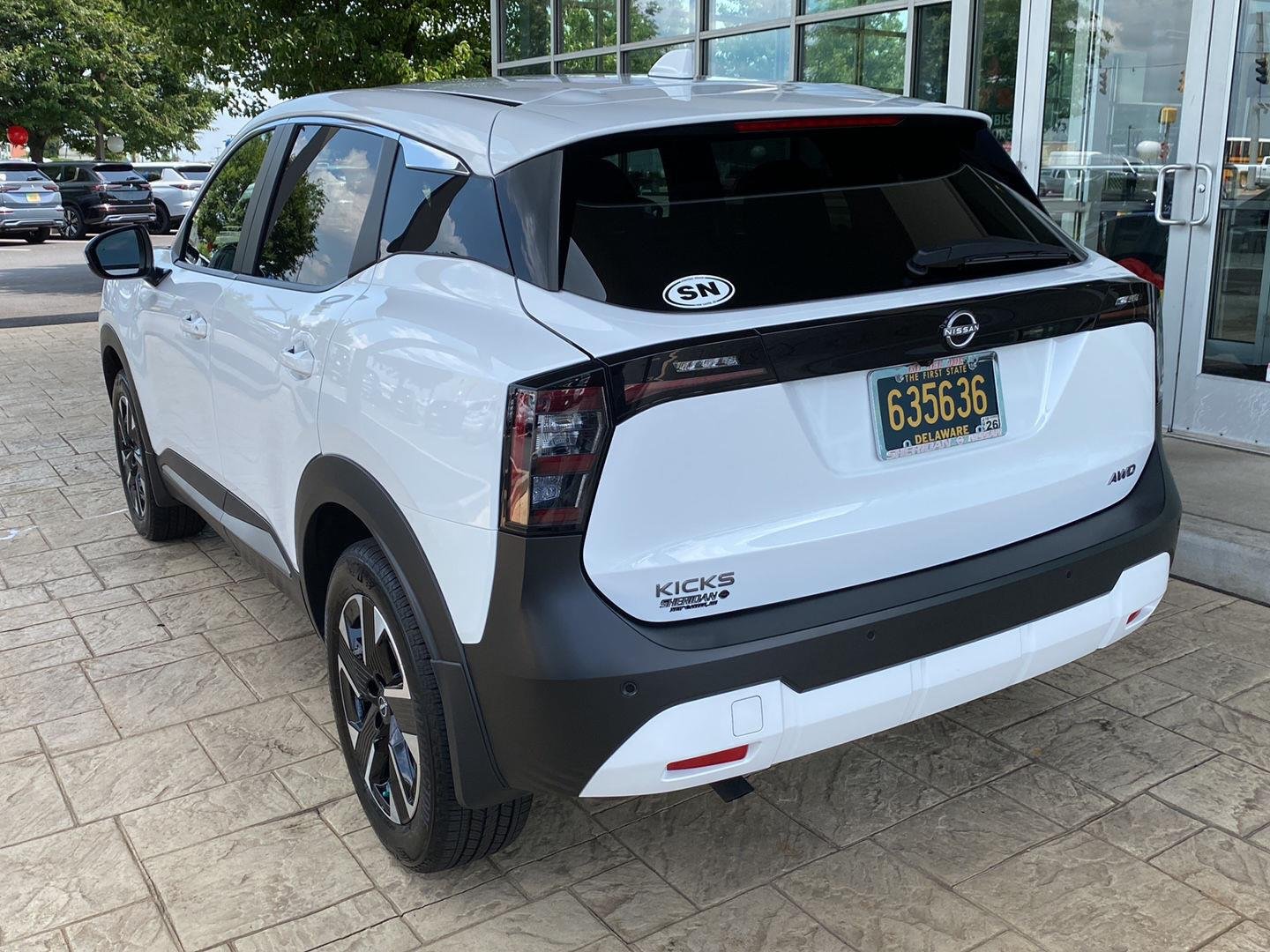 Certified Used 2025 Fresh Powder Nissan SV image 6