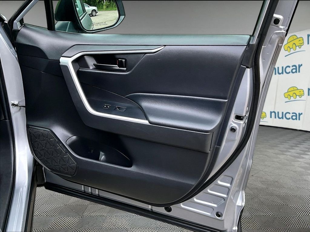 Used 2022 Silver Toyota LE image 12