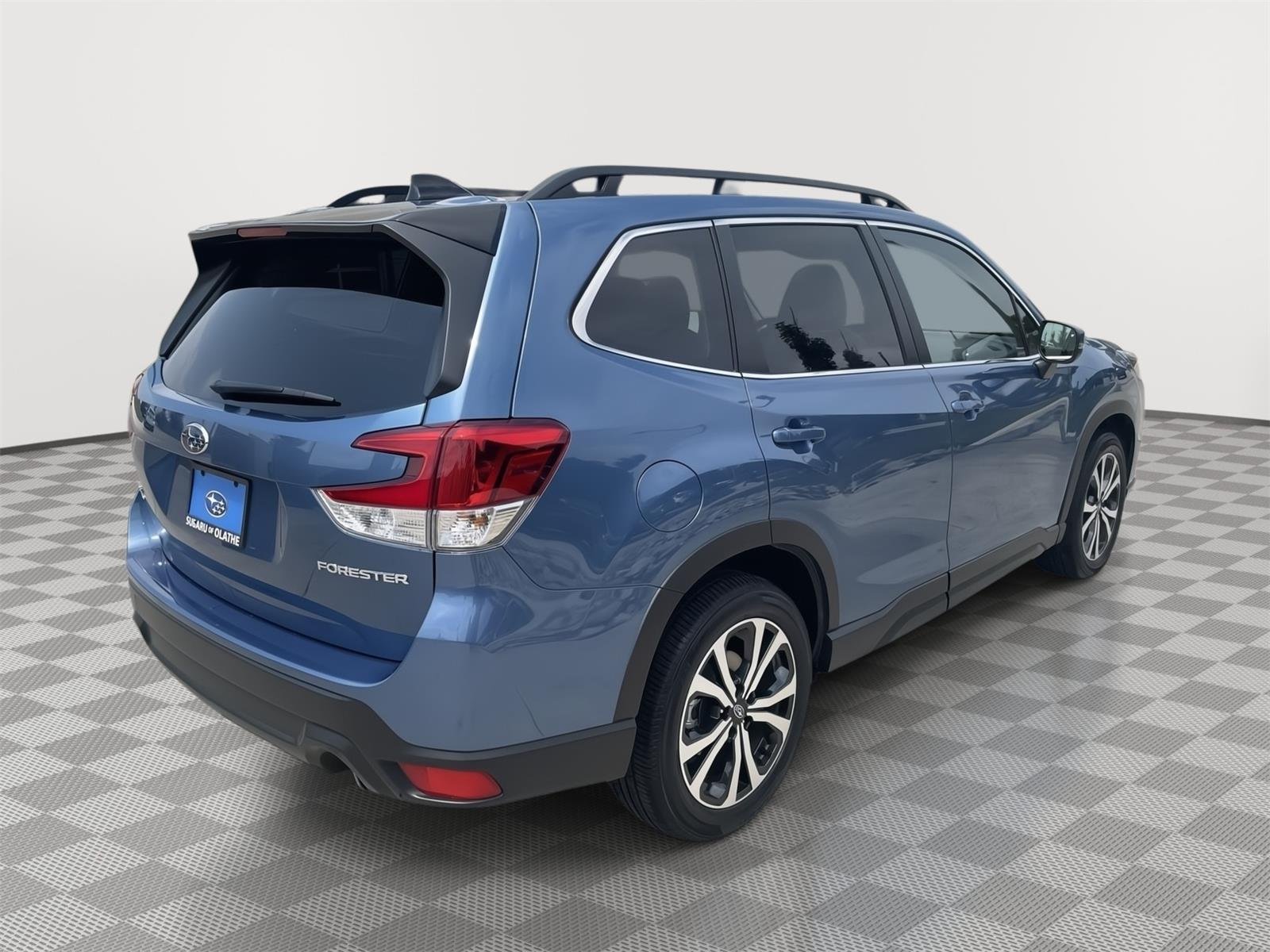 Certified Used 2024 Horizon Blue Pearl Subaru Limited image 14