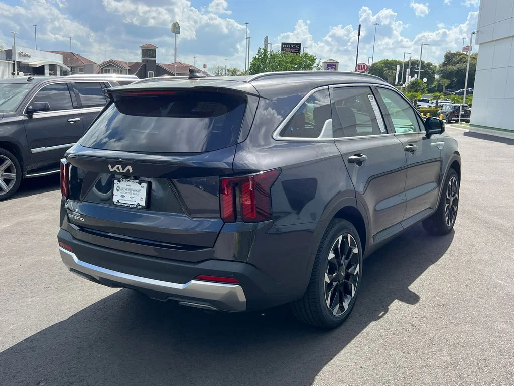 2025 Kia Sorento SX - Photo 7