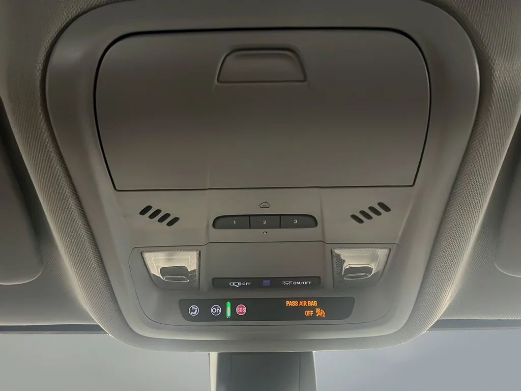 2023 GMC Acadia SLT - Photo 36