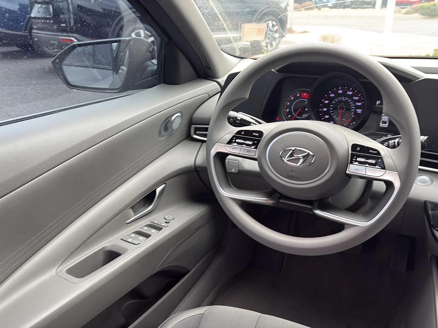 Used 2023 Phantom Black Hyundai SEL image 16