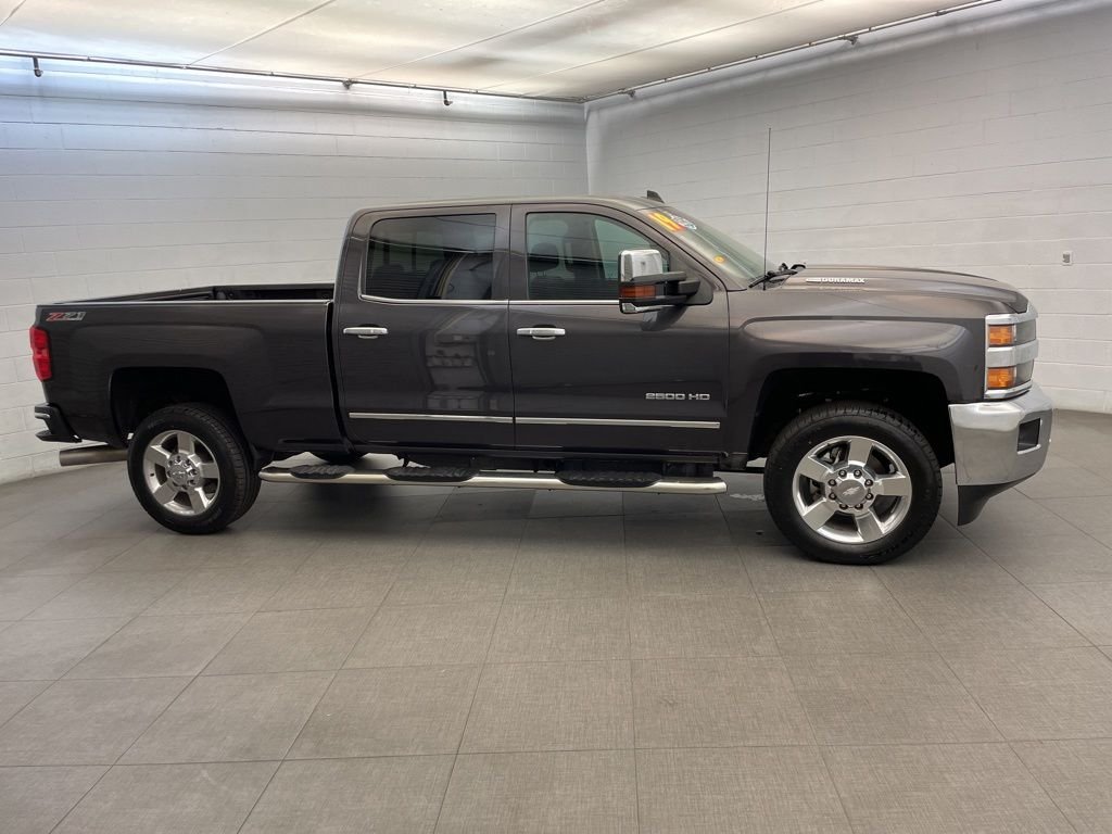 Used 2016 Gray Chevrolet LTZ image 3
