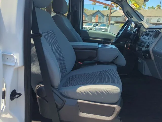 Used 2016 White Ford XLT image 21