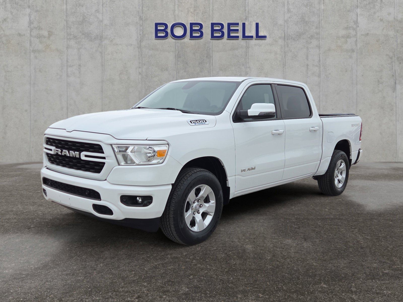 2023 RAM 1500 Big Horn/Lone Star 4x4 Crew Cab 5'7's photo