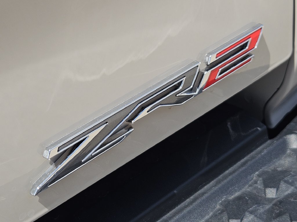 2026 Chevrolet Colorado ZR2 - Photo 7