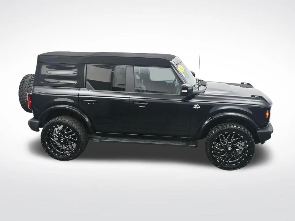 Used 2024 Shadow Black Ford Outer Banks image 34