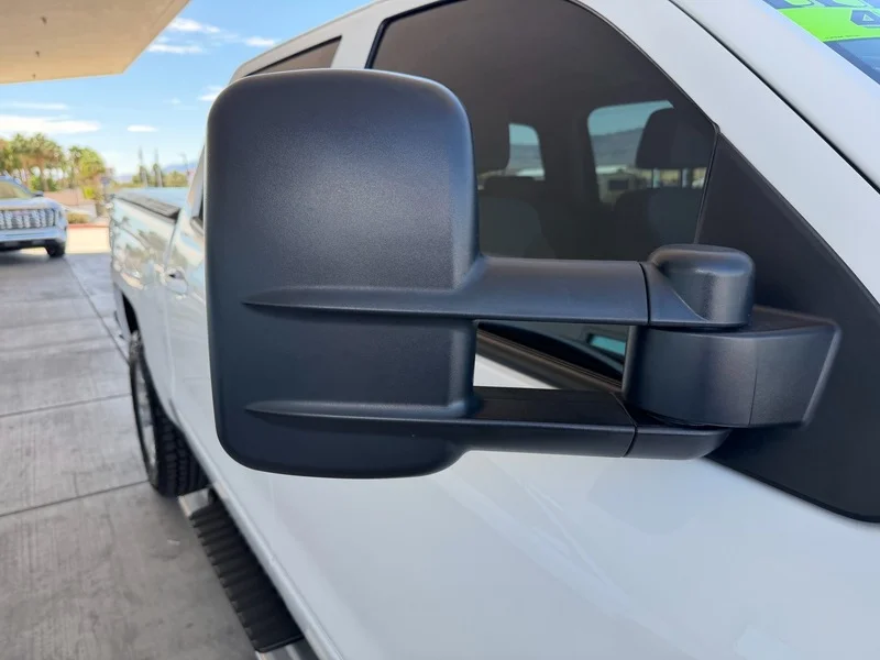 Used 2017 SUMMIT WHITE Chevrolet LT image 34