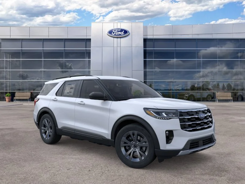 New 2026 Space White Metallic Ford Active image 7