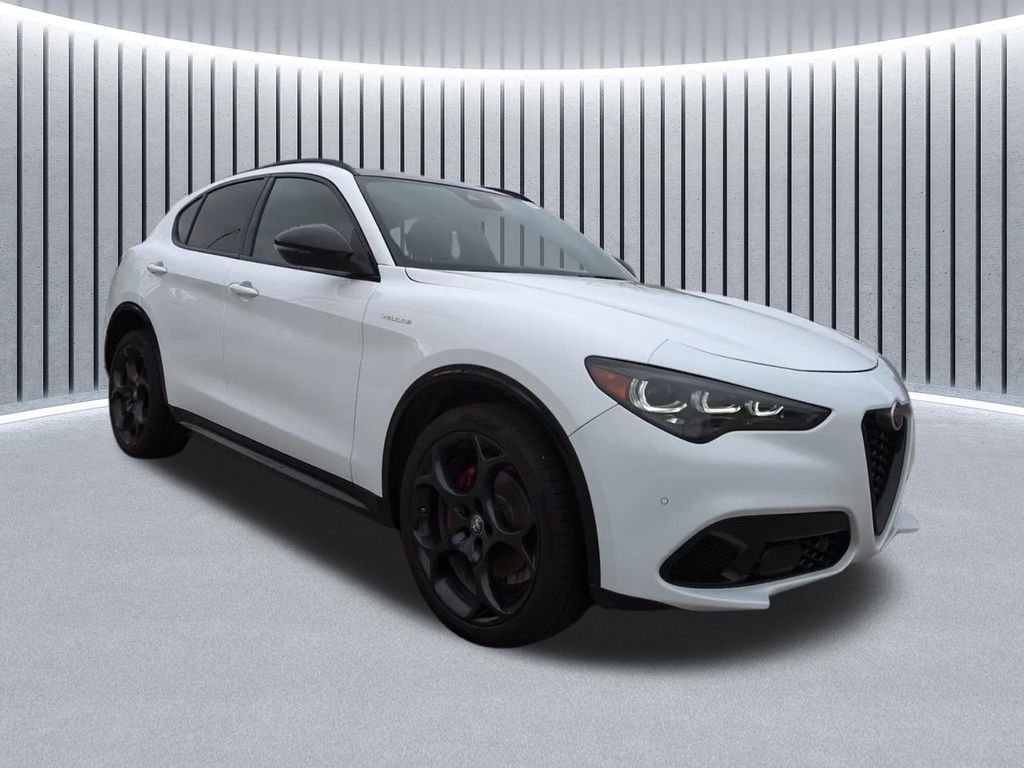 2024 Alfa Romeo Stelvio Veloce AWD's photo