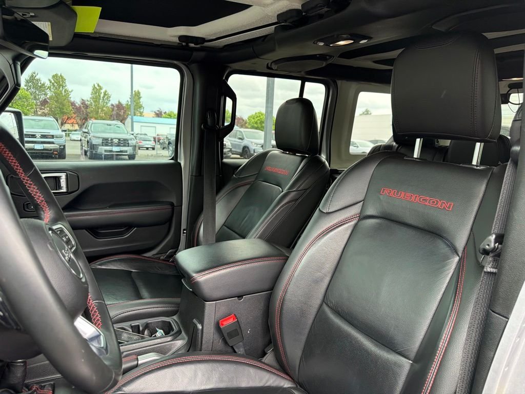Used 2018 Billet Silver Metallic Clearcoat Jeep Unlimited Rubicon image 16