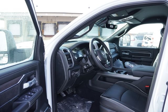 New 2026 Bright White Clear-Coat Exterior Paint RAM Laramie image 10
