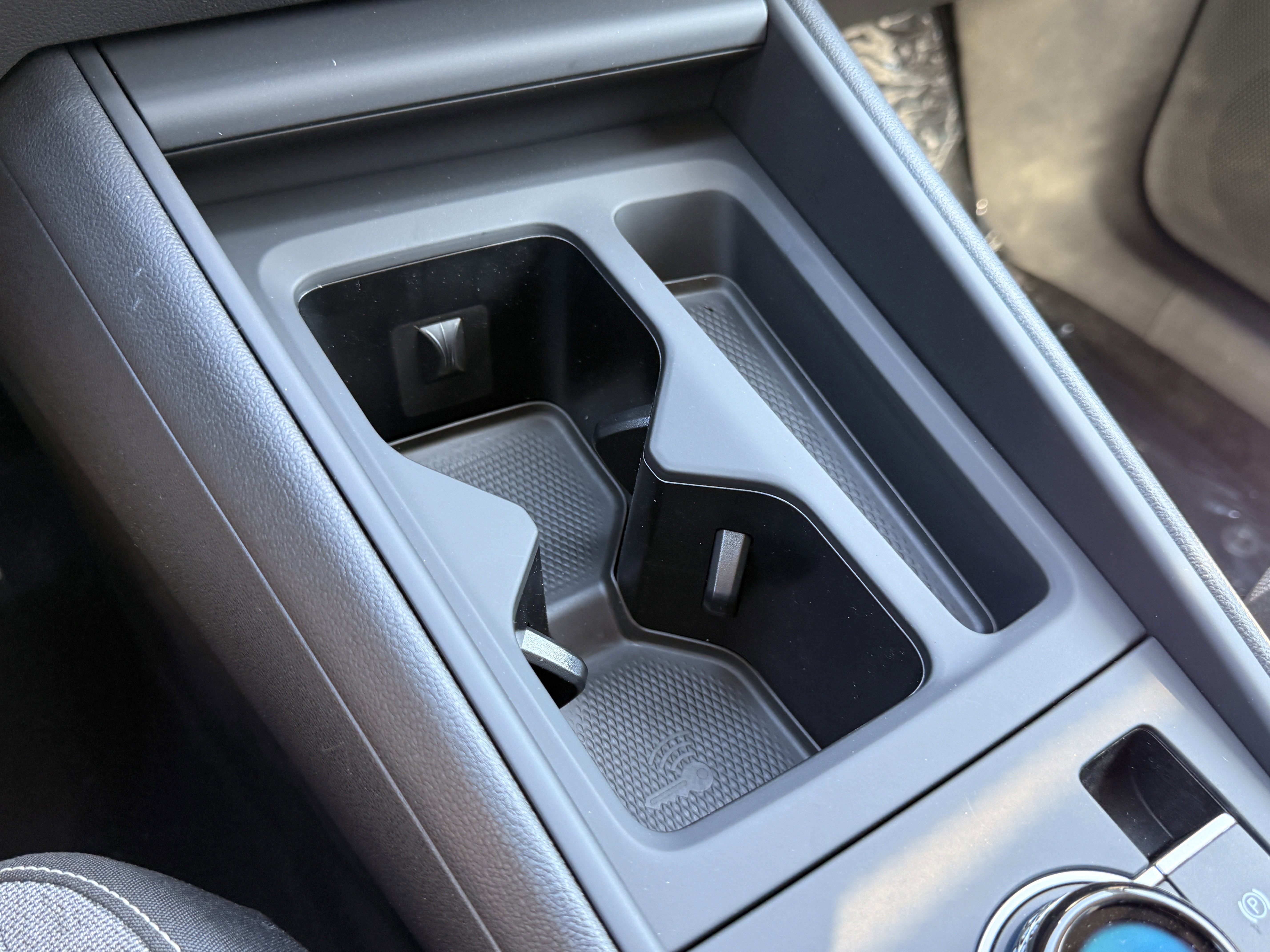 New 2026 Deep Black Pearl Volkswagen S image 22