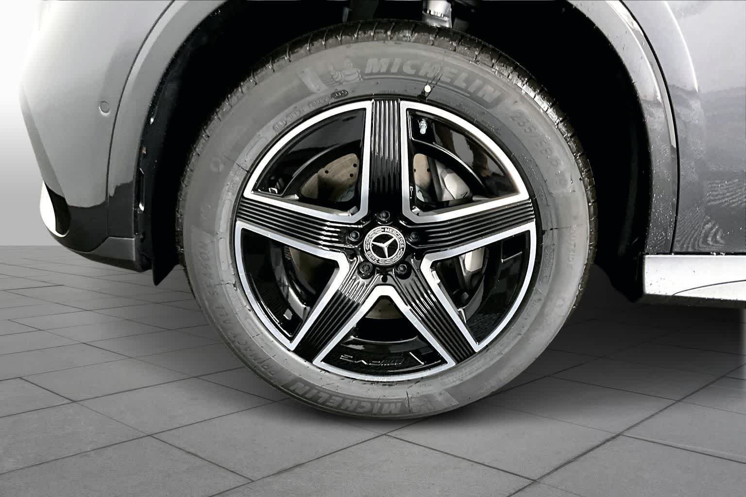 New 2026 Graphite Grey Metallic Mercedes-Benz GLC 300 image 16