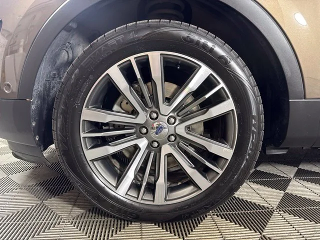 Used 2016 Brown Ford Platinum image 10