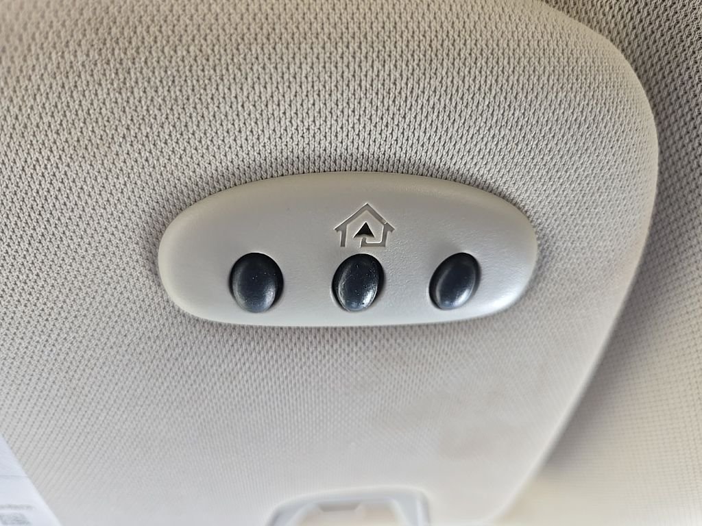 Used 2019 Blue Ford SEL image 69