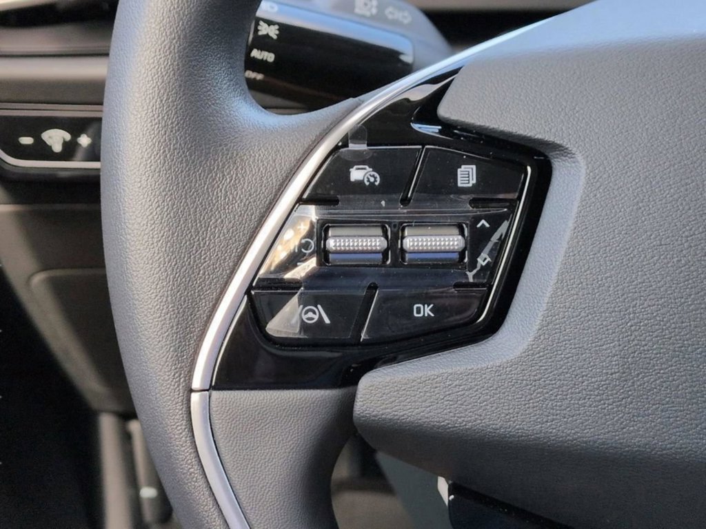 2026 Kia Niro LX - Photo 22