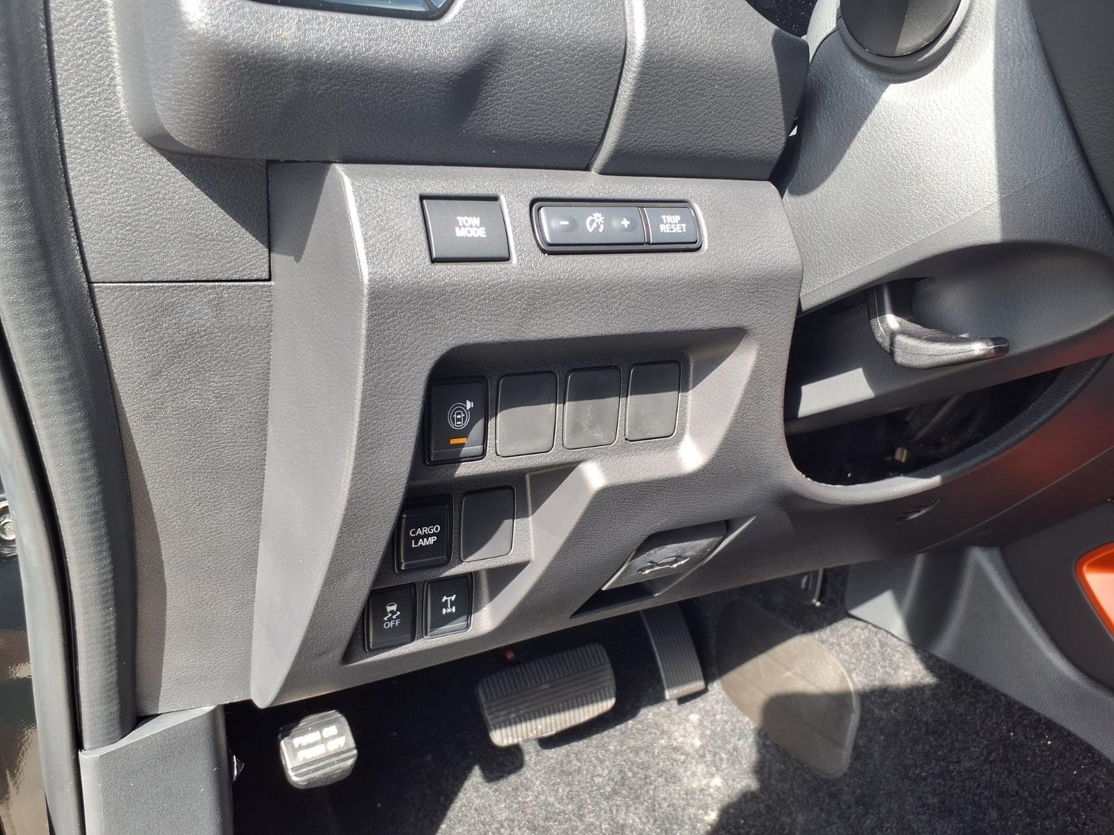 2027 Nissan Frontier photo 14 of 23