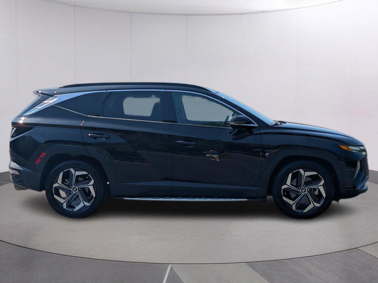 Used 2024 Black Pearl Hyundai Limited image 6