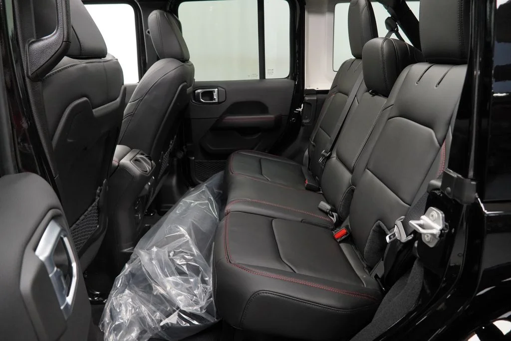 New 2026 Black Clear-Coat Exterior Paint Jeep Rubicon image 17