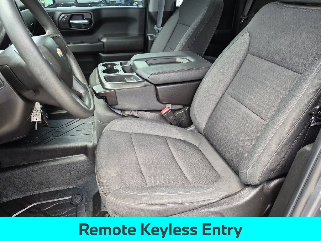 Used 2022 Gray Chevrolet Custom image 16