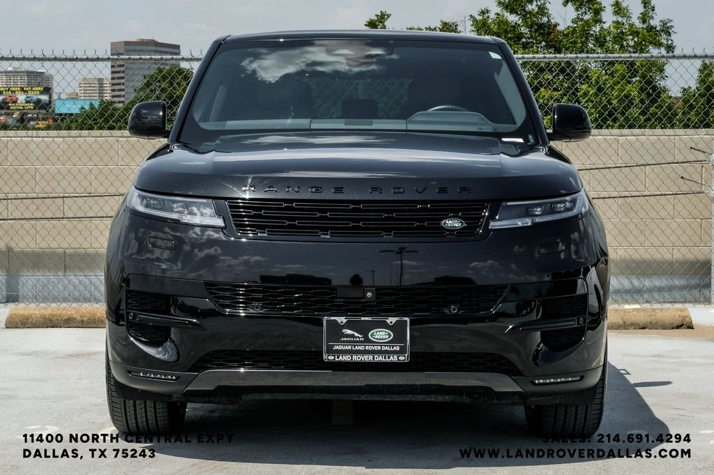 Certified Used 2025 Santorini Black Metallic Land Rover SE image 3