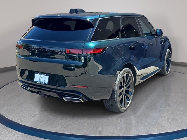 New 2026 British Racing Green Land Rover Dynamic SE image 5