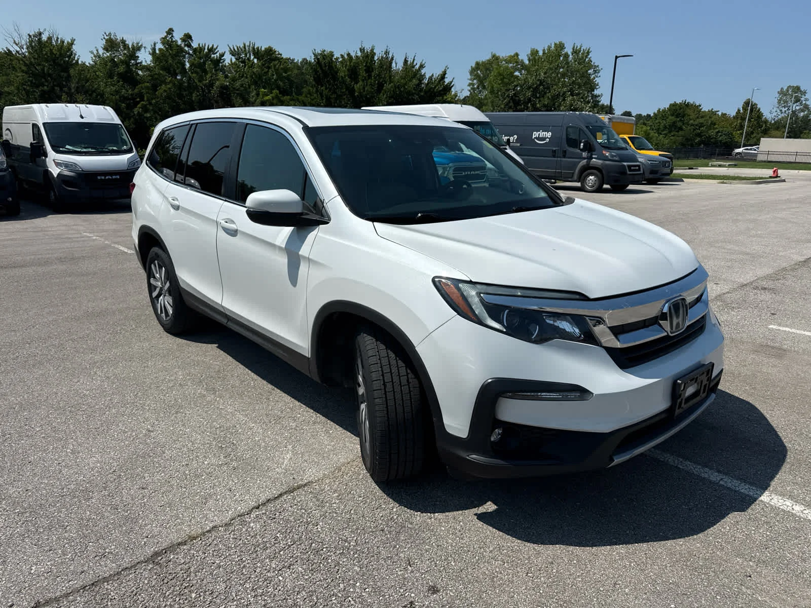 Used 2020 Platinum White Pearl Honda EX-L w/Navi & RES image 3
