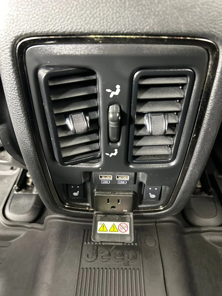 Used 2020 White Jeep Overland image 18