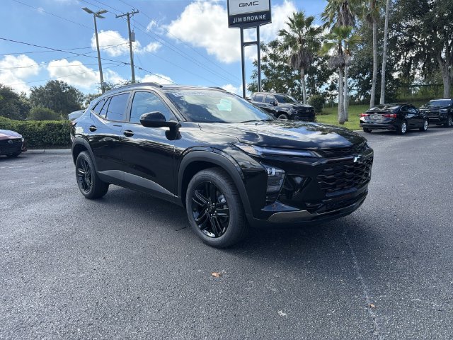 New 2026 Mosaic Black Metallic Chevrolet ACTIV image 2