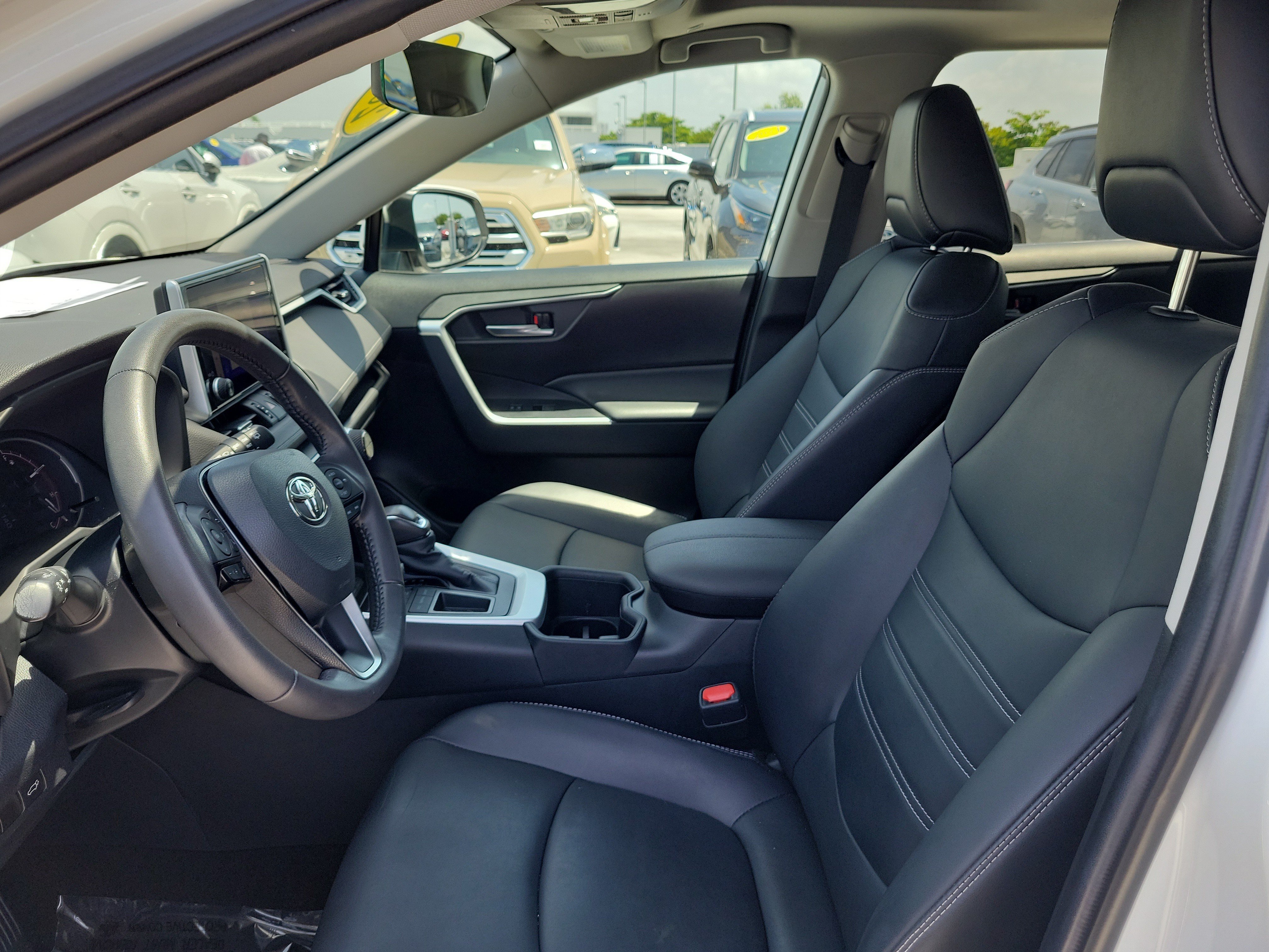 Certified Used 2023 Pearl Toyota XLE Premium image 22