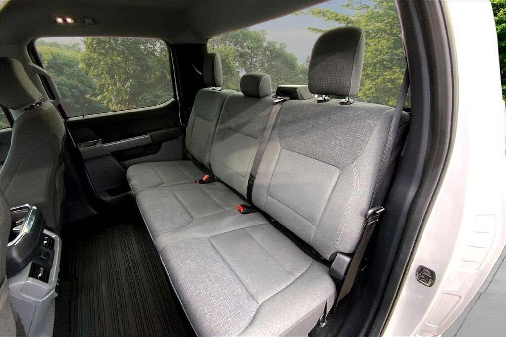Used 2024 White Ford XLT image 23