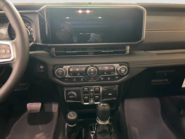 New 2026 Gray Jeep Sahara image 11