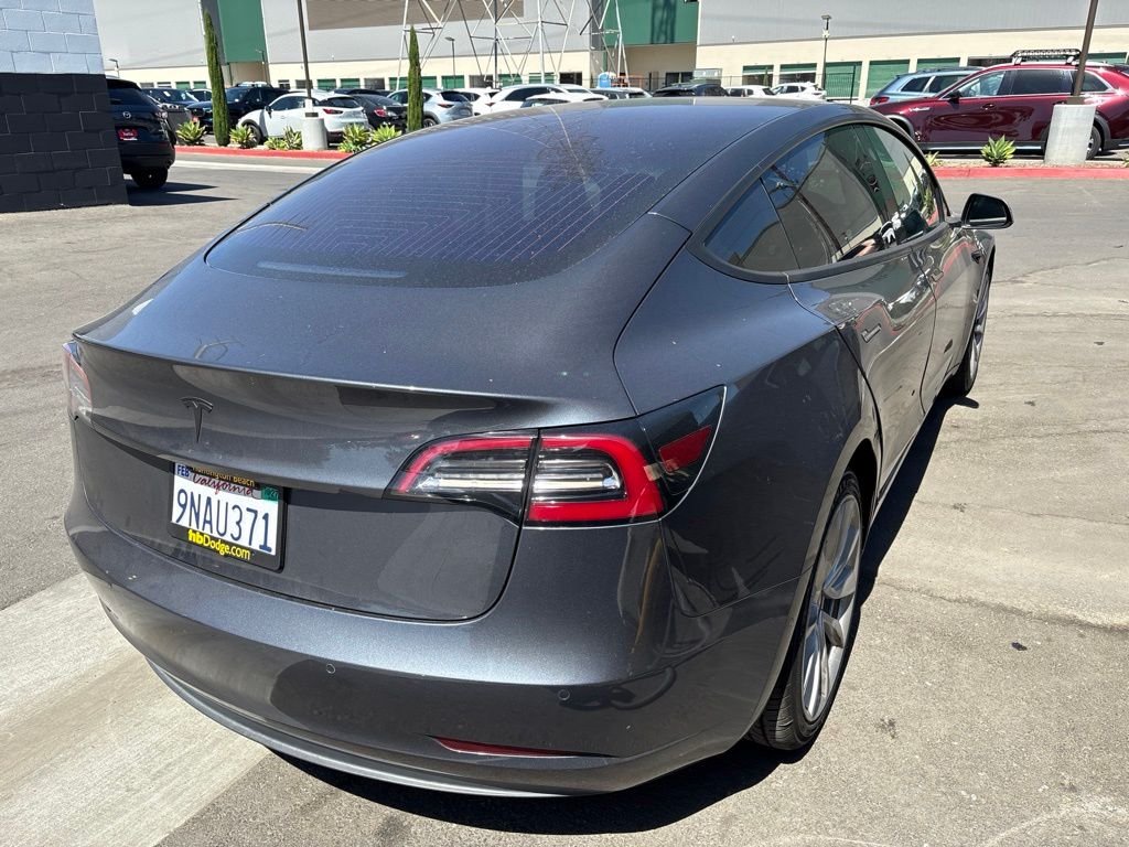Used 2018  Tesla Long Range image 6