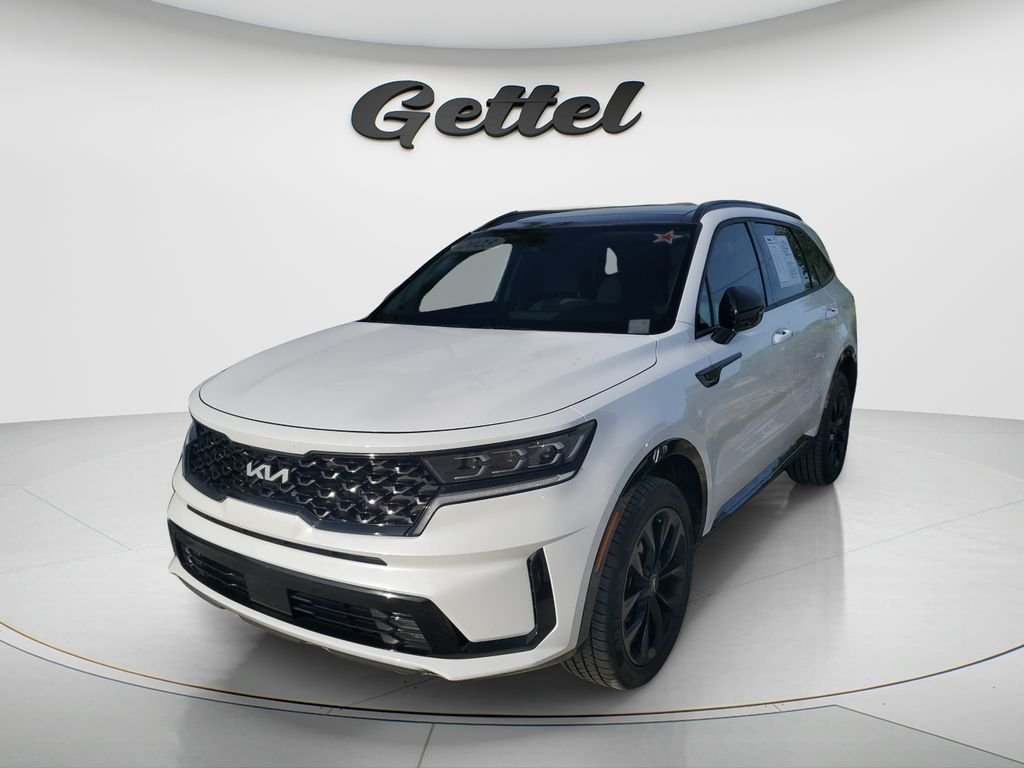 Used 2023 White Kia SX image 1