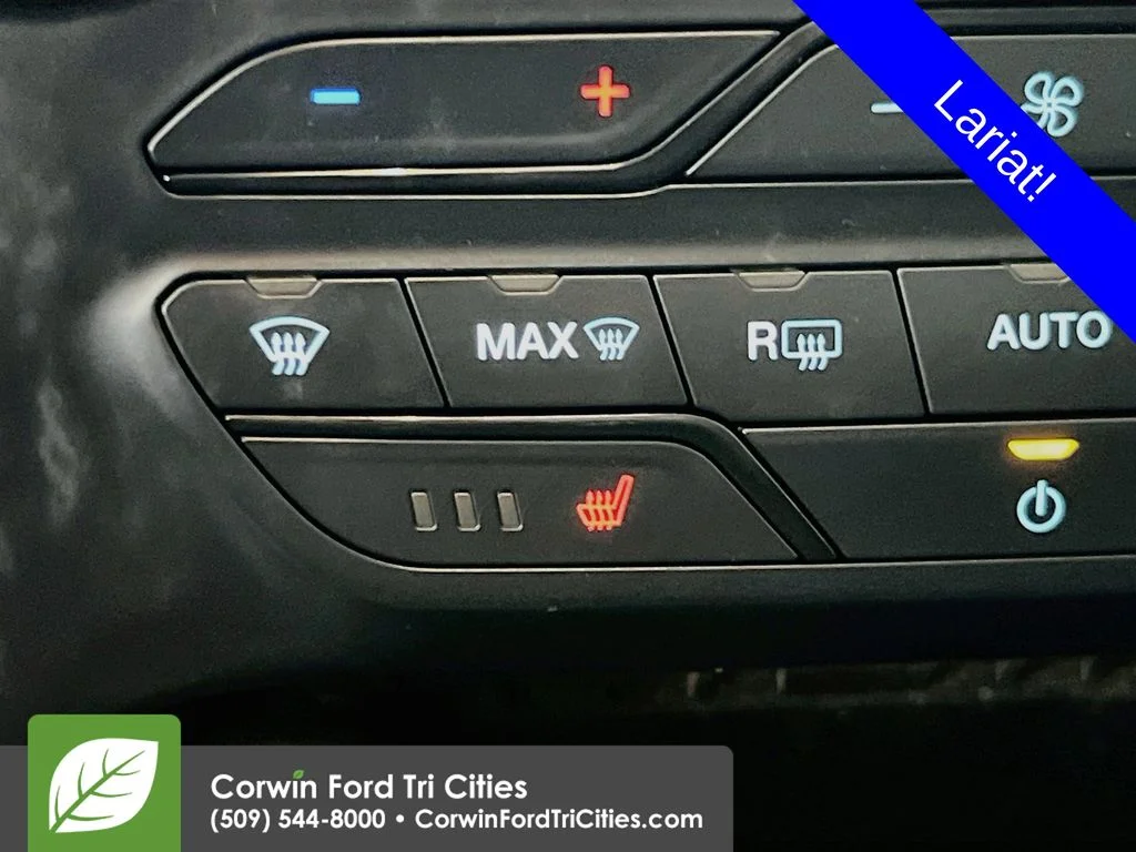 Used 2019 Ingot Silver Ford Lariat image 23