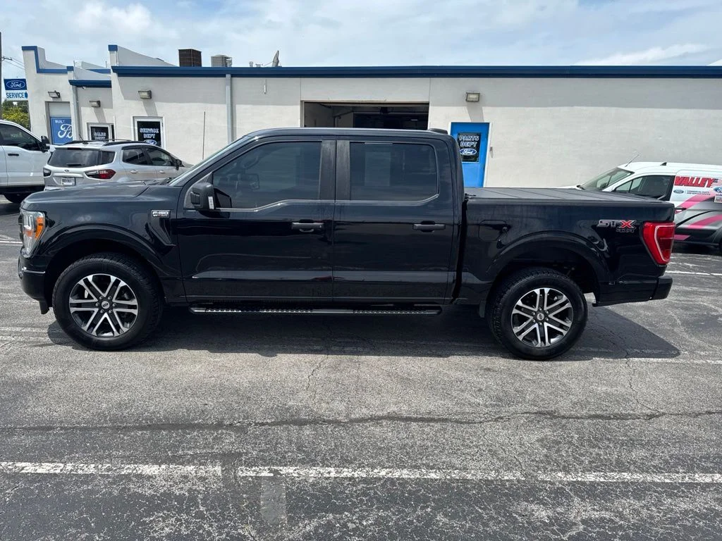 Certified Used 2022 Black Metallic Ford XL image 7
