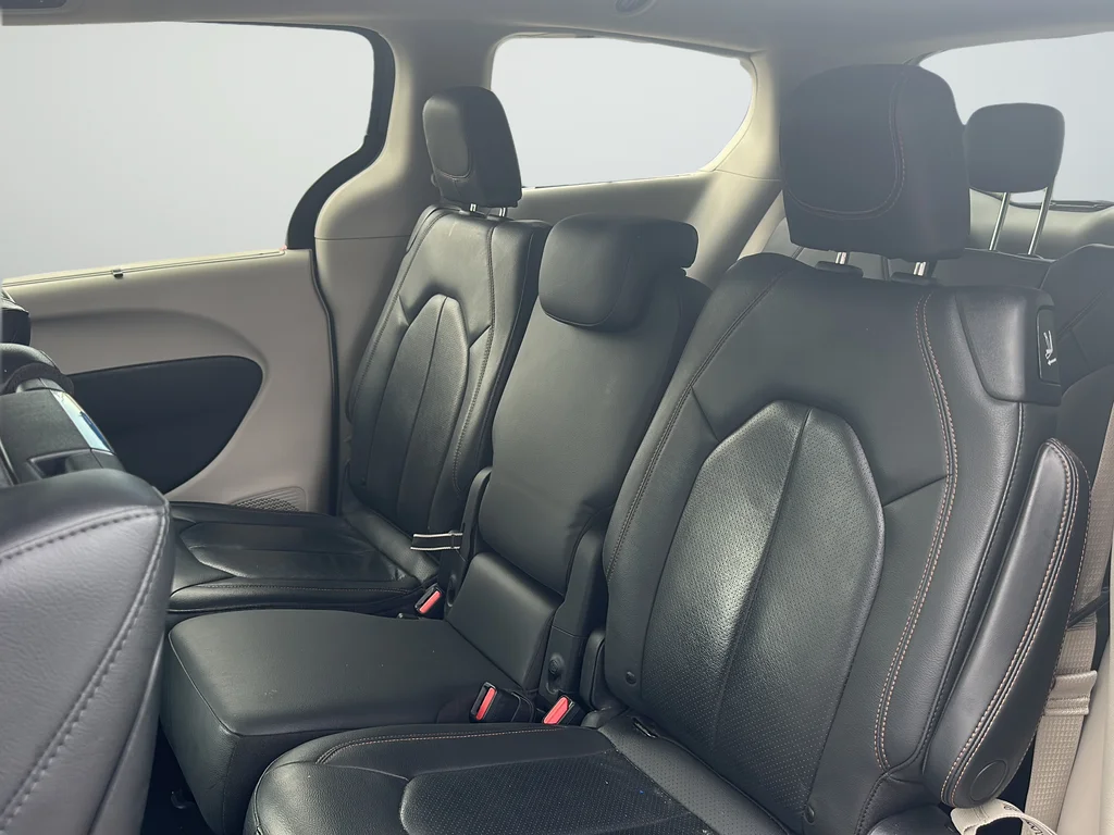 Used 2020 White Chrysler Touring L Plus image 27