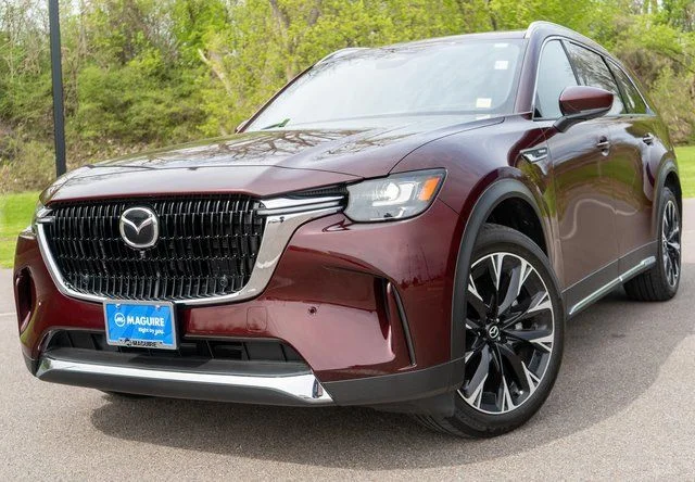 2024 Mazda CX-90 PHEV Premium Plus Package's photo