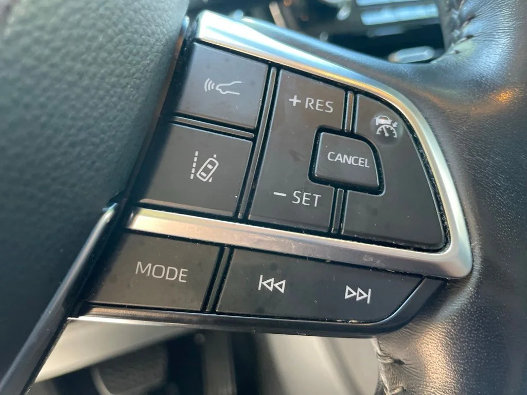 Used 2020 Amber Toyota Platinum image 12
