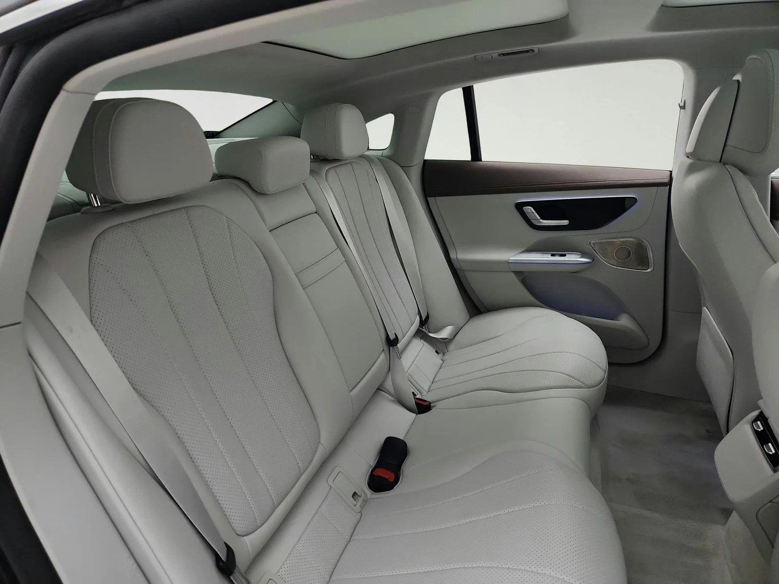 Certified Used 2023 MANUFAKTUR Graphite Grey Magno Mercedes-Benz EQE 350 image 31